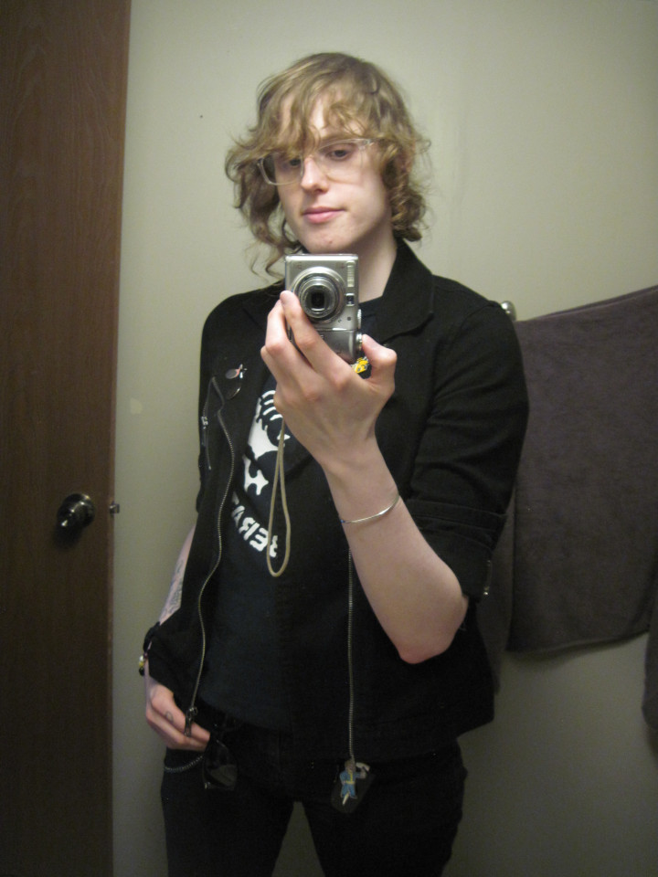 A simple bathroom selfie with an old digital camera